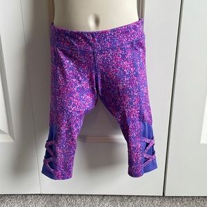 5/$20 Girls Workout Athletic Capris